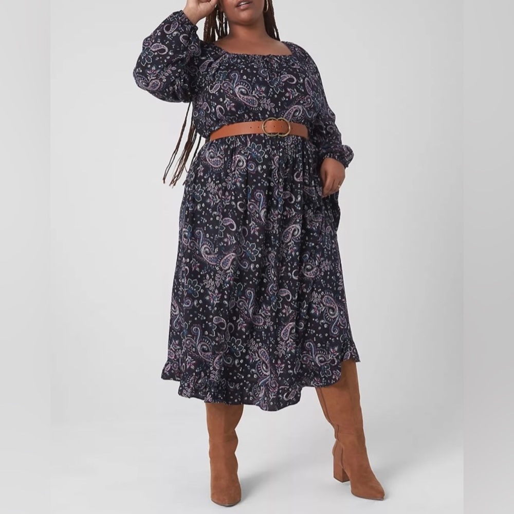 Blouson-Sleeve Square Tie-
Neck Midi Dress